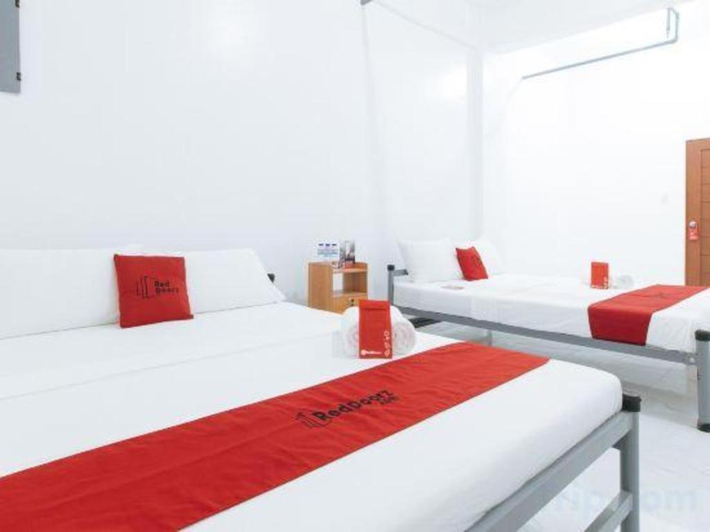 Reddoorz At Good 101 Paranaque Paranaque City Екстер'єр фото