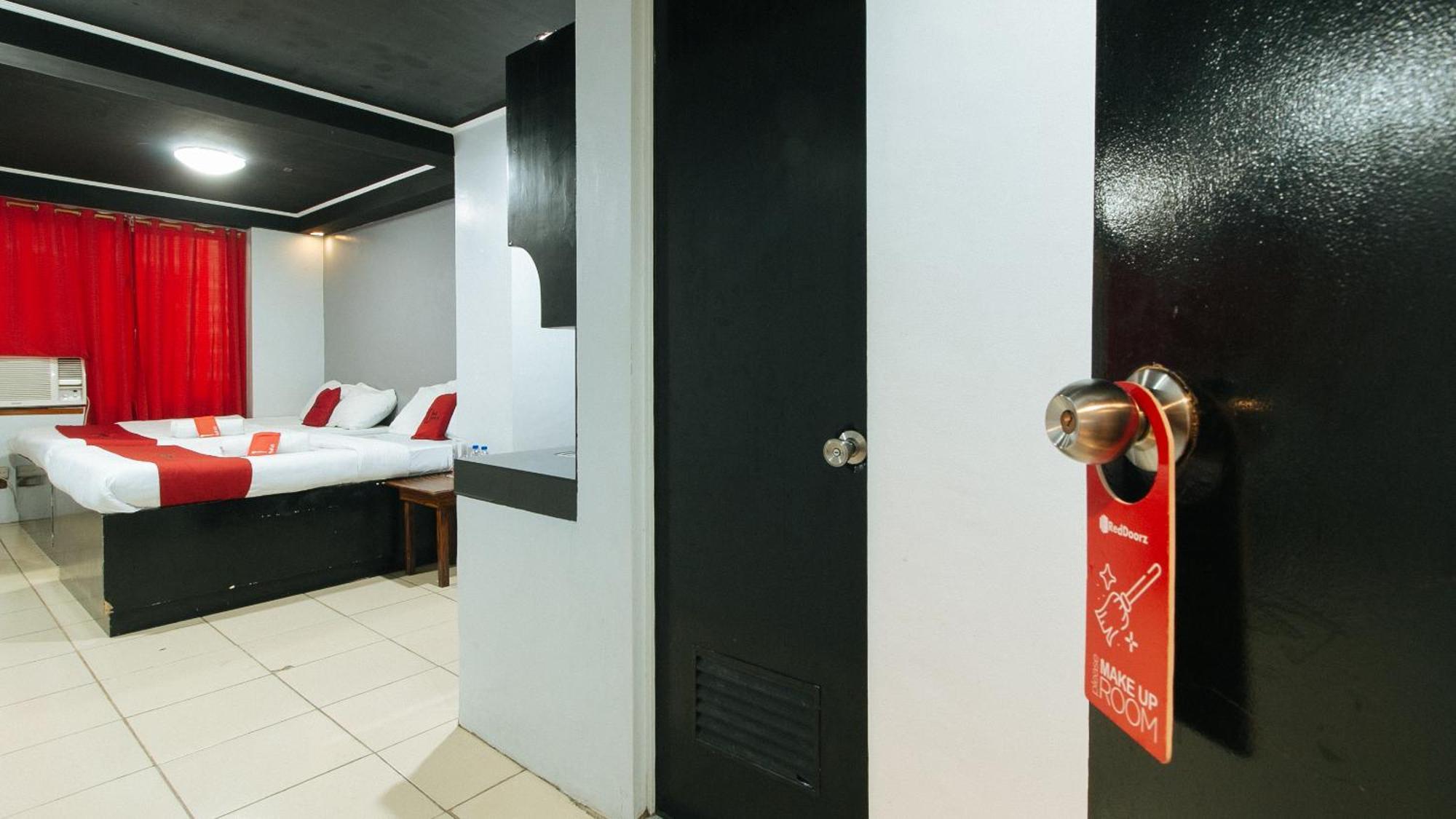 Reddoorz At Good 101 Paranaque Paranaque City Екстер'єр фото